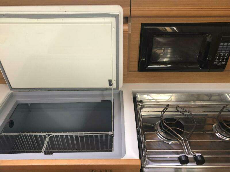 Ohana 41ft Jeanneau Yacht For Sale