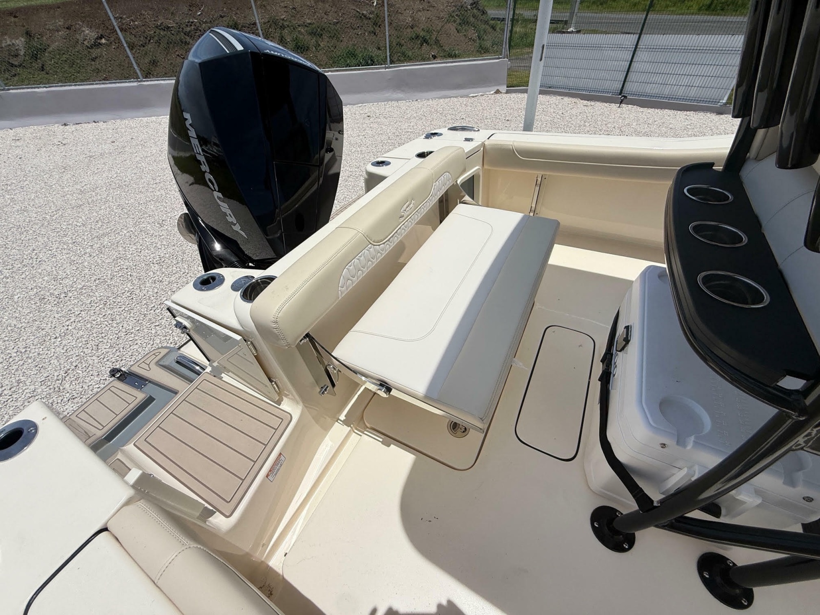 22' 2016 Scout 220 XSF