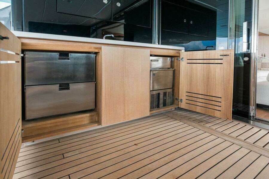 THE WOLF 118ft Sanlorenzo Yacht For Sale