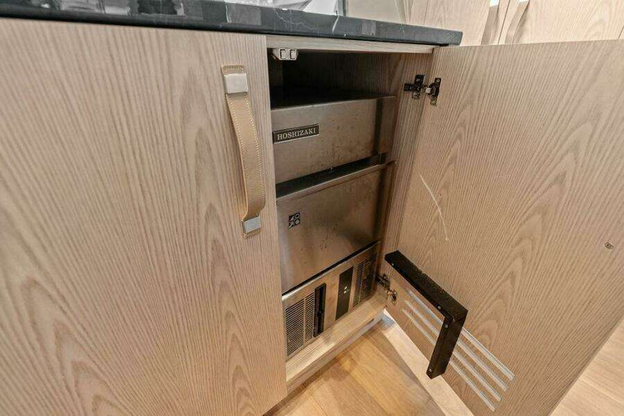 THE WOLF 118ft Sanlorenzo Yacht For Sale