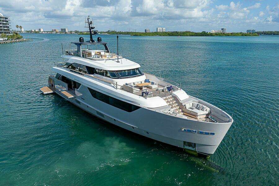 THE WOLF 118ft Sanlorenzo Yacht For Sale