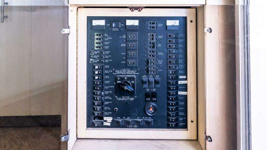 Falcom 48ft Ocean Yachts Yacht For Sale