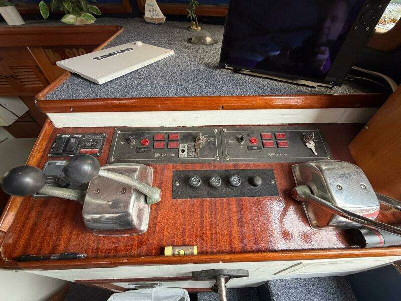 Sunset Magic III 38ft Golden Star Yacht For Sale