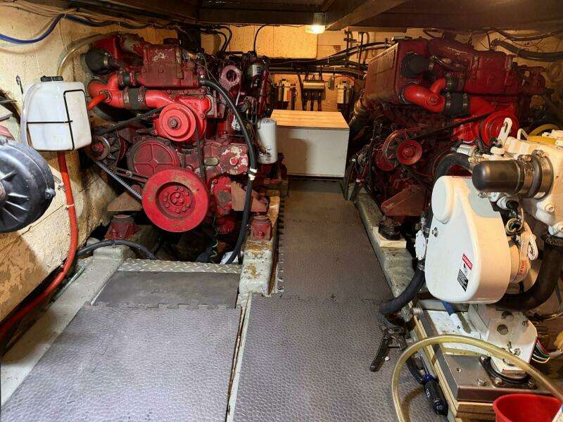 Sunset Magic III 38ft Golden Star Yacht For Sale