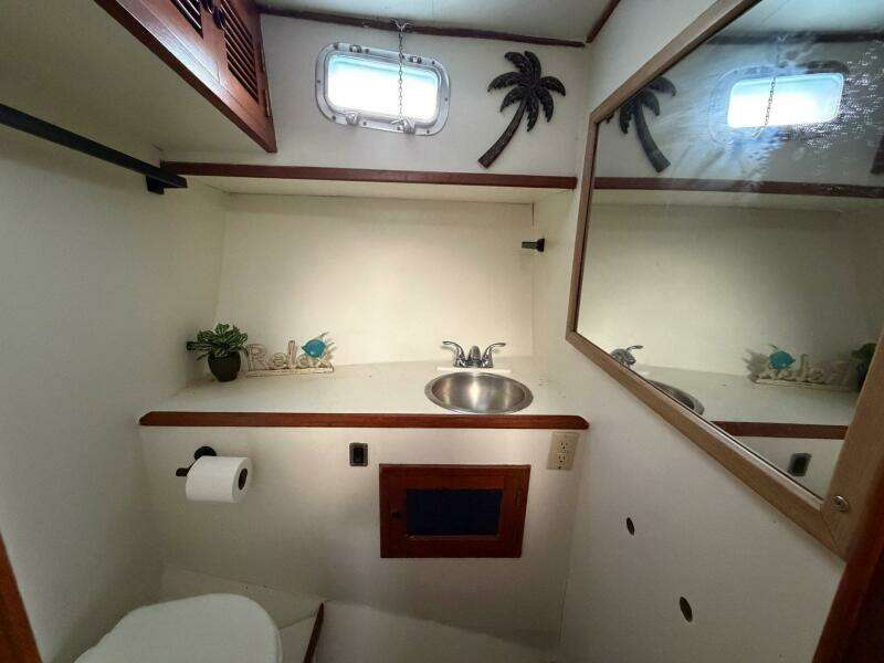 Sunset Magic III 38ft Golden Star Yacht For Sale