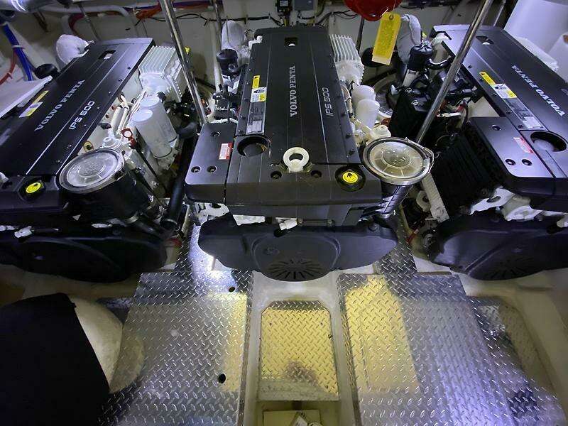 Inconseavable 50ft Marquis Yacht For Sale