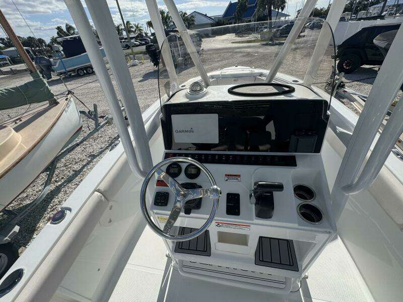 21ft Sea Hunt Yacht For Sale