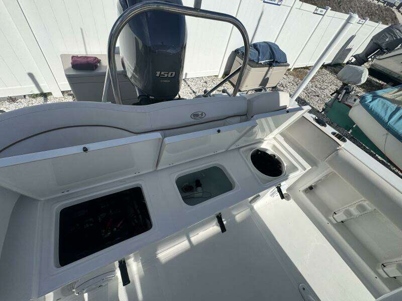 21ft Sea Hunt Yacht For Sale