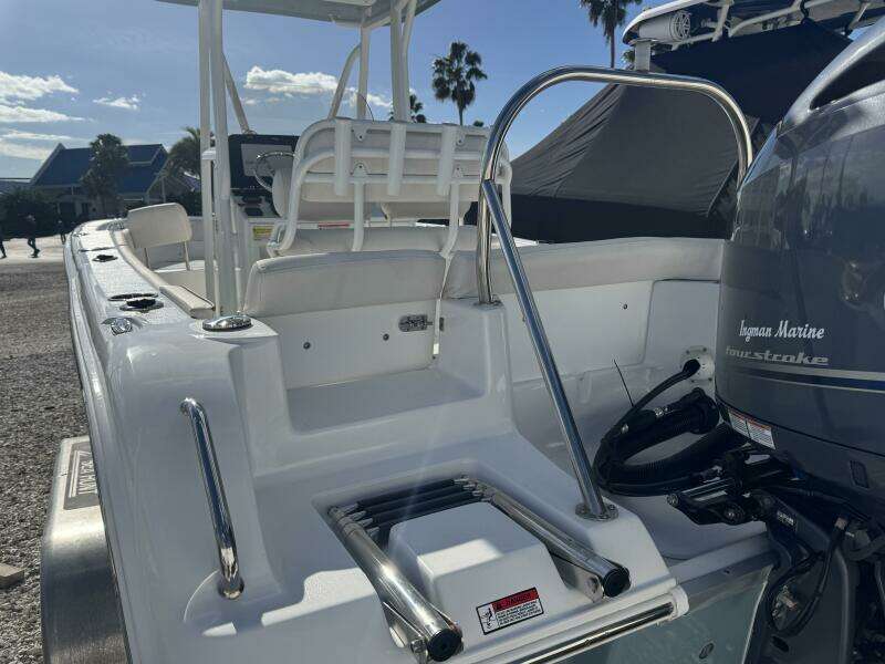 21ft Sea Hunt Yacht For Sale