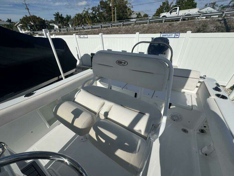 21ft Sea Hunt Yacht For Sale