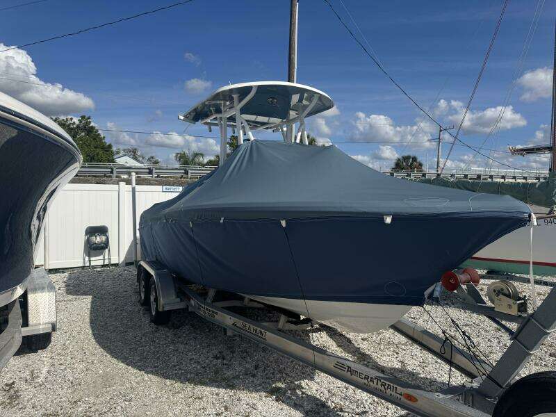 21ft Sea Hunt Yacht For Sale