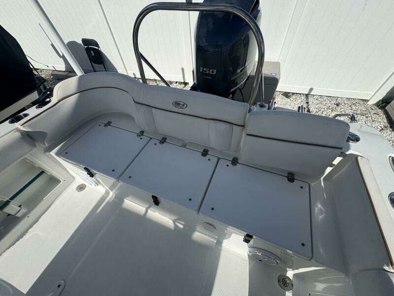 21ft Sea Hunt Yacht For Sale