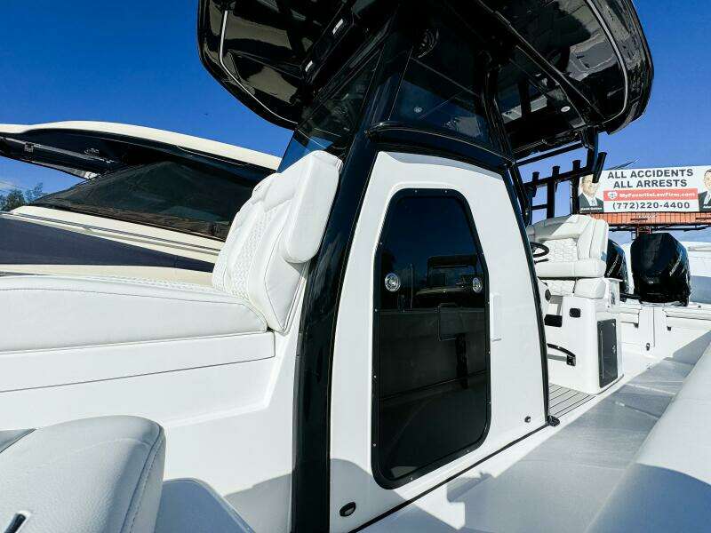 31ft Tidewater Yacht For Sale