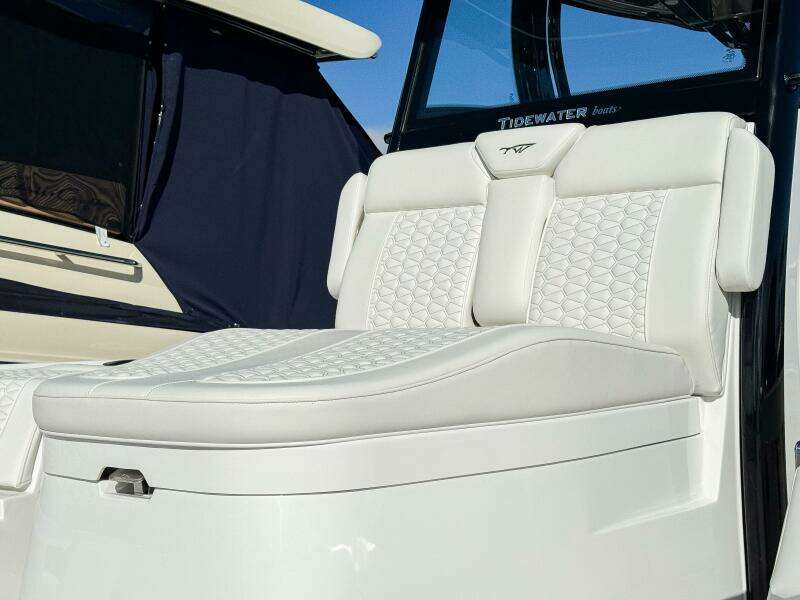 31ft Tidewater Yacht For Sale