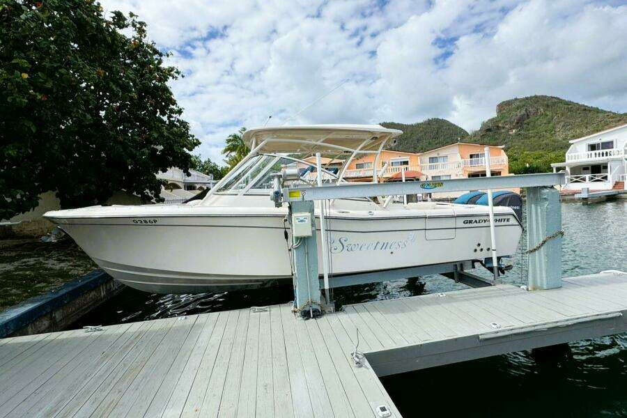 Grady White Freedom 285 Antigua Barbuda Sint Maarten Caribbean