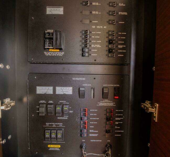 SOL E Mar IV 51ft Sea Ray Yacht For Sale