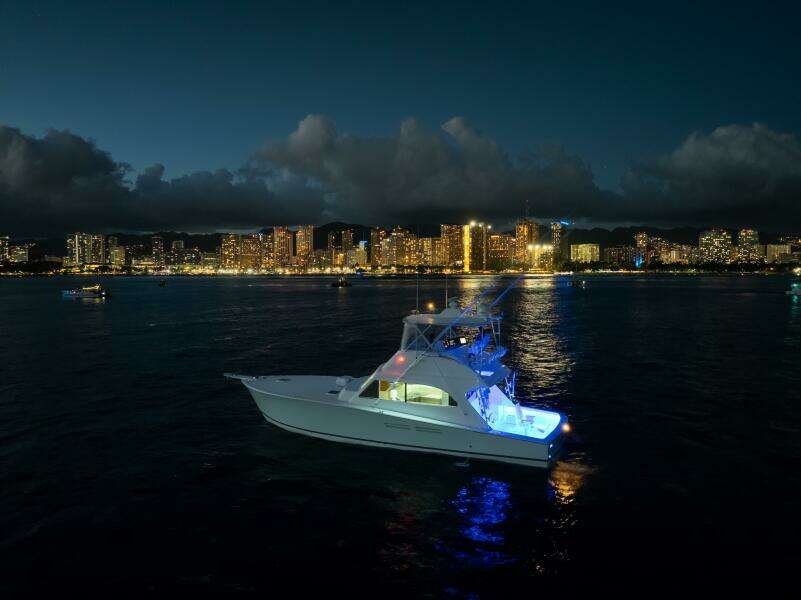 LIMITLESS 51ft Post Yacht For Sale