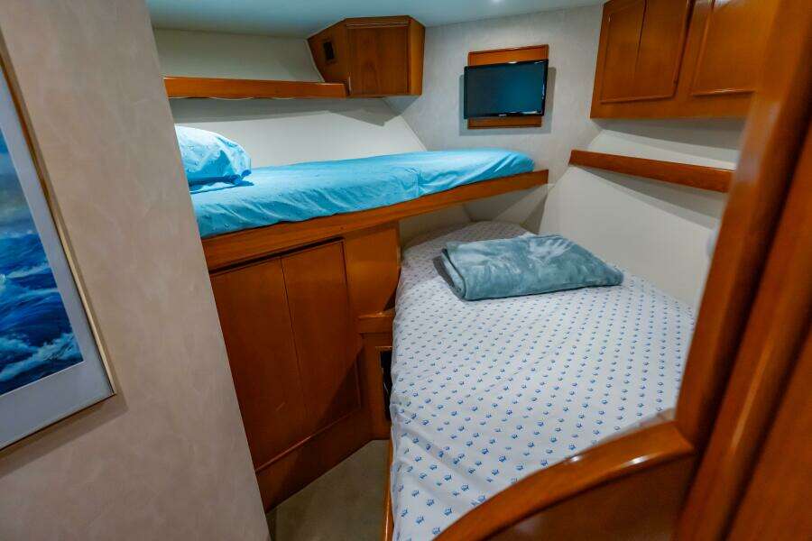 LIMITLESS 51ft Post Yacht For Sale