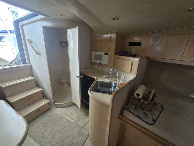 E  amp  S 35ft Henriques Yacht For Sale