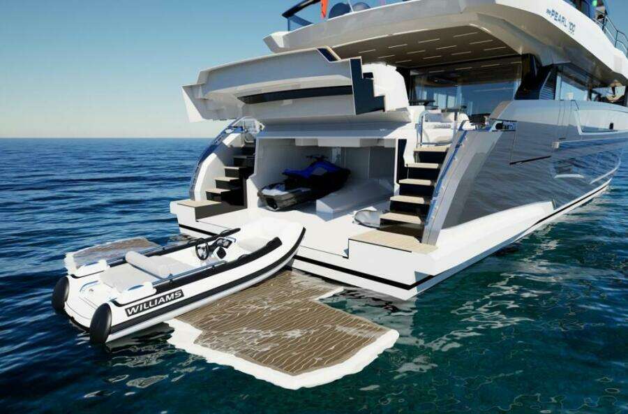 100ft Pearl Yacht For Sale