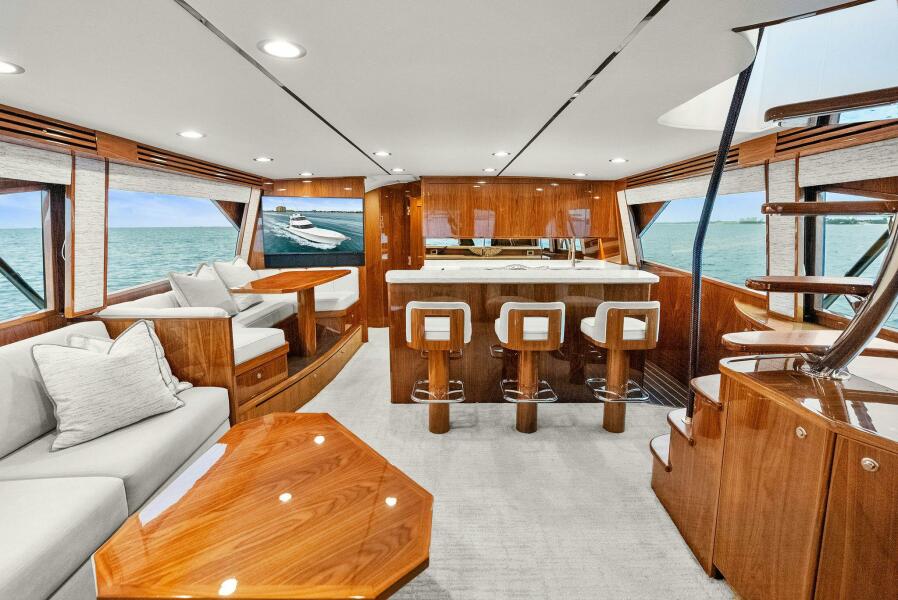 68' 2022 Viking 68 Enclosed Bridge