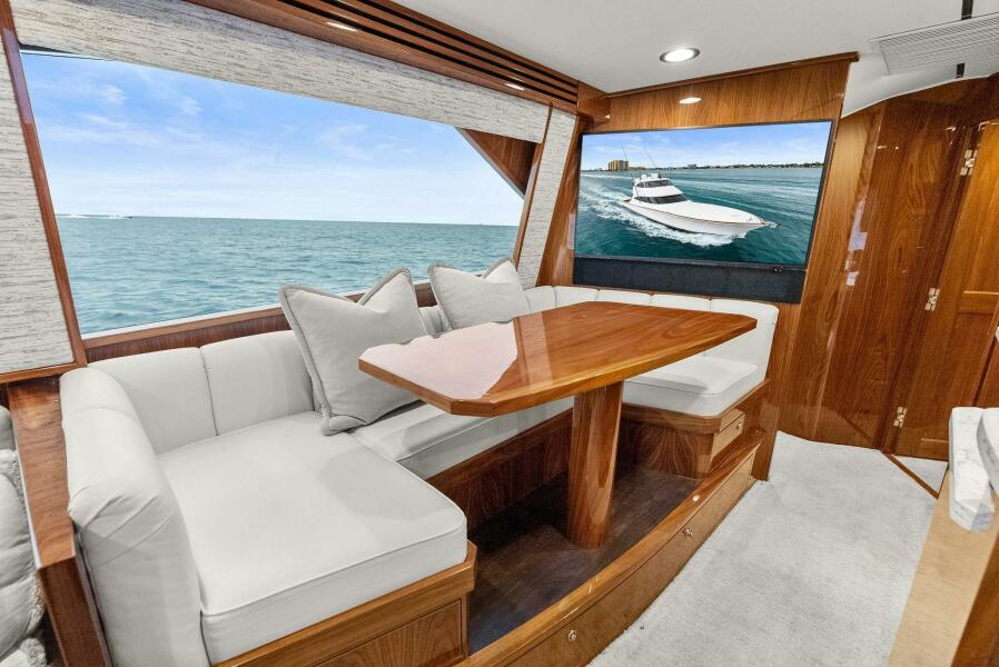 68' 2022 Viking 68 Enclosed Bridge