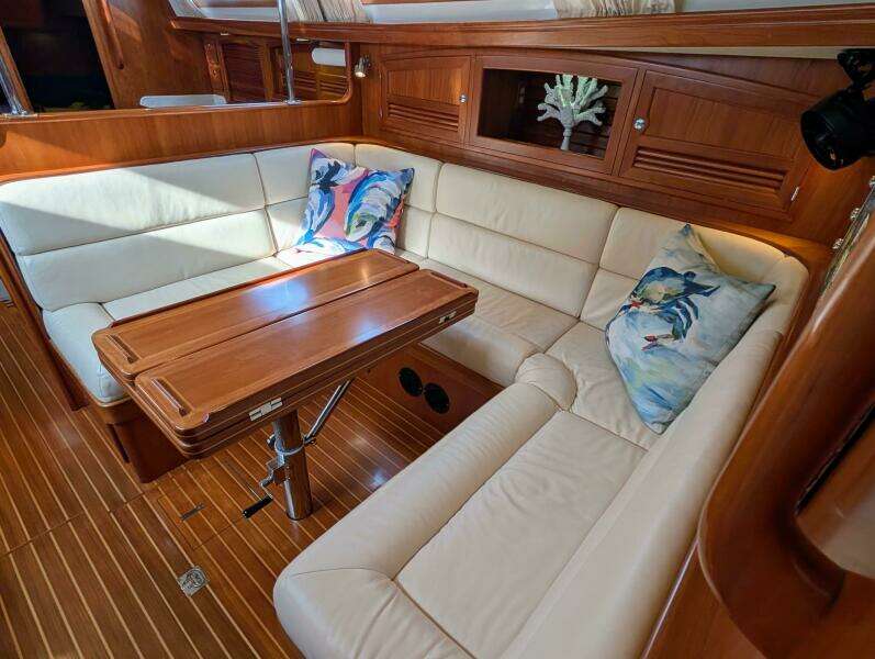 UBIQUITOUS 46ft Outbound Yacht For Sale