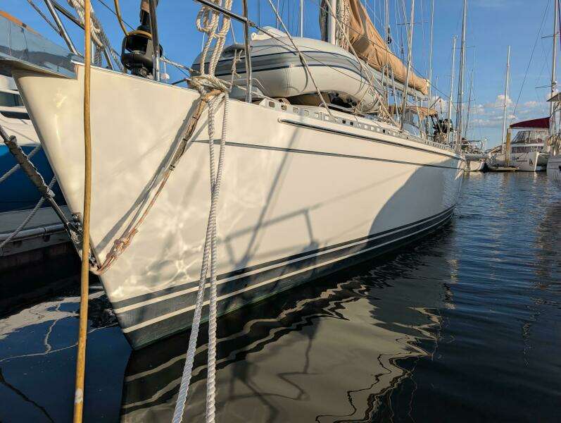 UBIQUITOUS 46ft Outbound Yacht For Sale