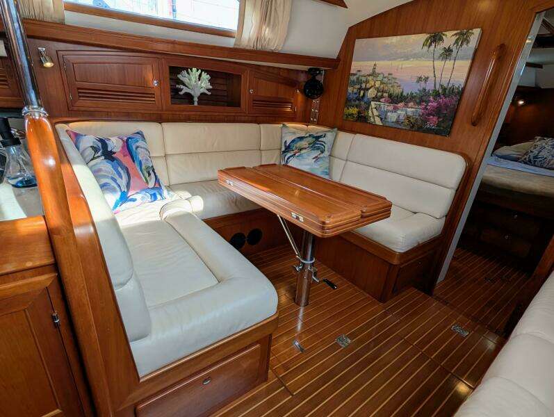 UBIQUITOUS 46ft Outbound Yacht For Sale
