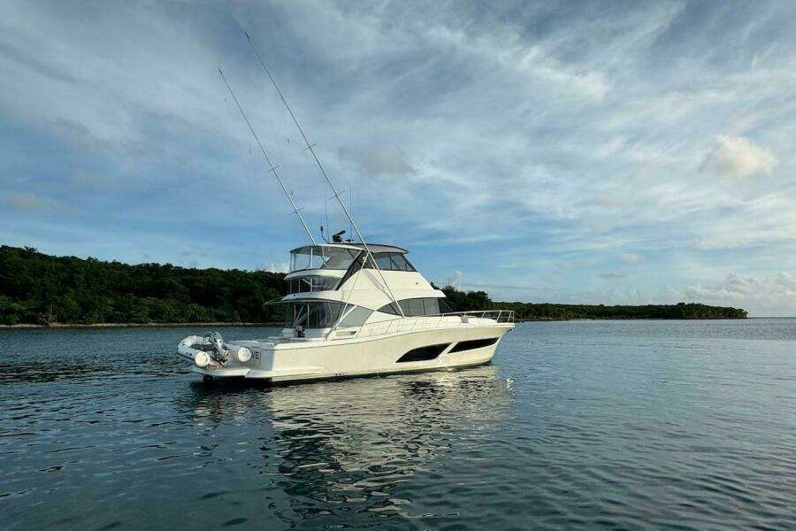 49ft Riviera Yacht For Sale