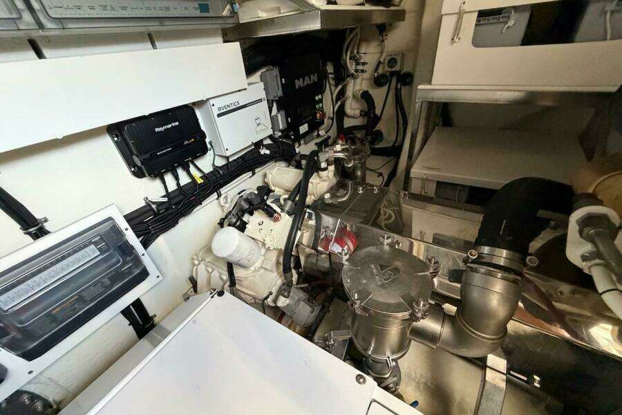 49ft Riviera Yacht For Sale