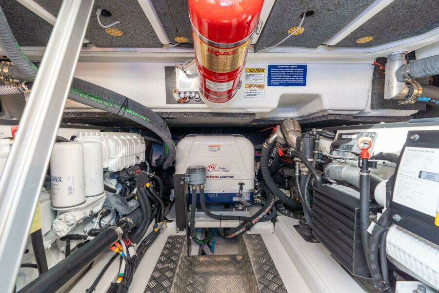 In Stock 2026 Nimbus 495 Flybridge 22 49ft Nimbus Yacht For Sale