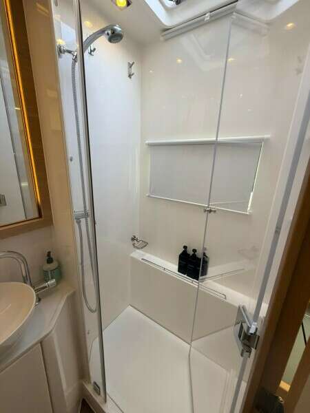 54ft Aquila Yacht For Sale