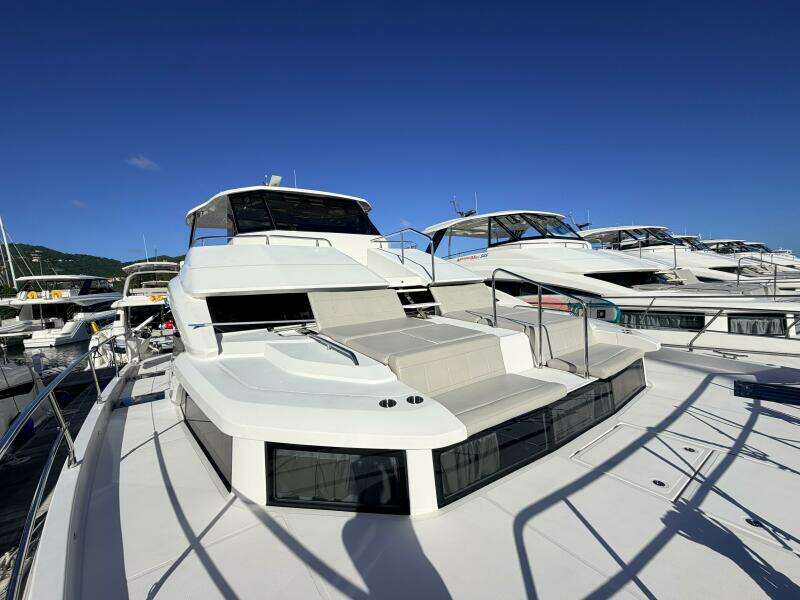54ft Aquila Yacht For Sale