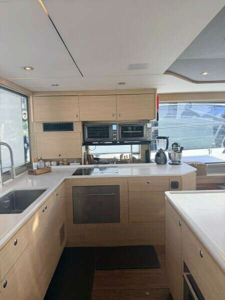 54ft Aquila Yacht For Sale