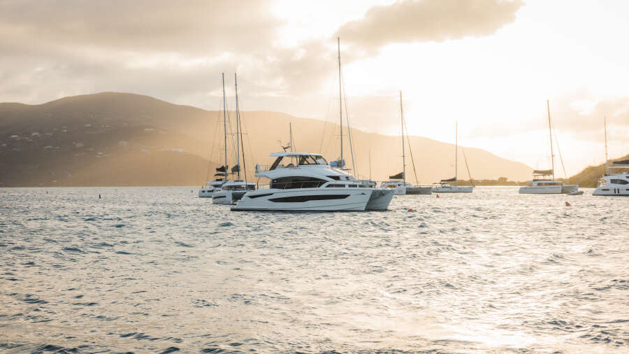 54ft Aquila Yacht For Sale