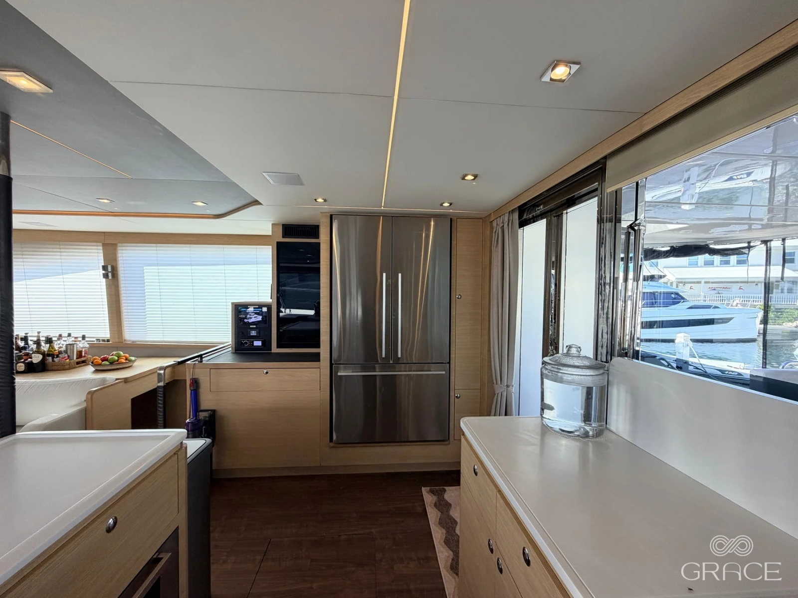 2022 Aquila 54 Yacht