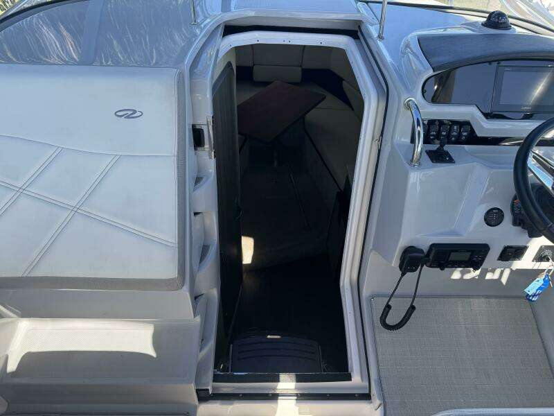 26ft Regal Yacht For Sale