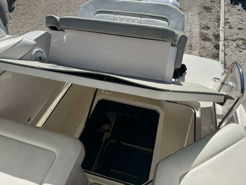 26ft Regal Yacht For Sale