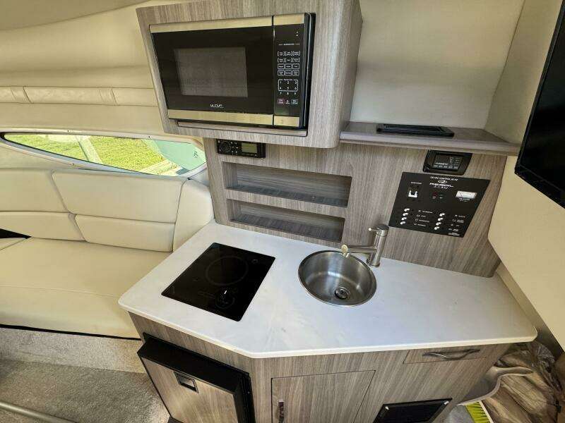 26ft Regal Yacht For Sale