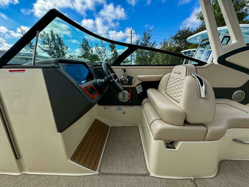 28ft Chris Craft Yacht For Sale