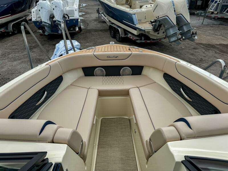 28ft Chris Craft Yacht For Sale