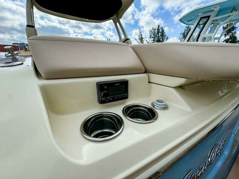 28ft Chris Craft Yacht For Sale