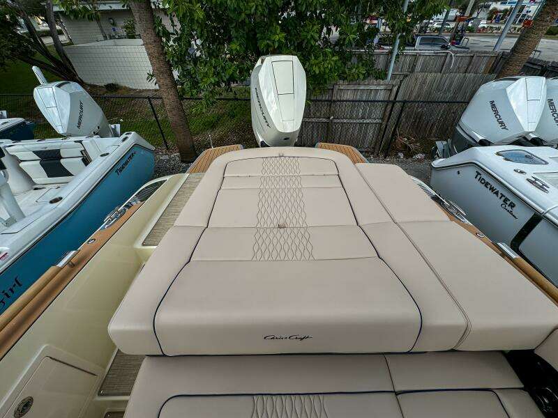 28ft Chris Craft Yacht For Sale