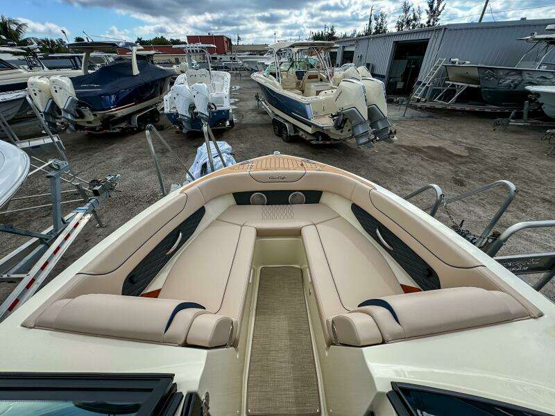 28ft Chris Craft Yacht For Sale