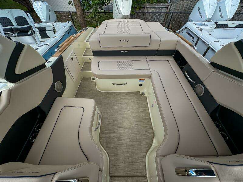 28ft Chris Craft Yacht For Sale