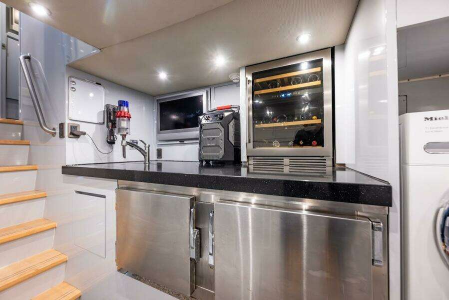 First Home 92ft Cheoy Lee Yacht For Sale