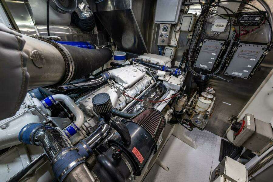 First Home 92ft Cheoy Lee Yacht For Sale