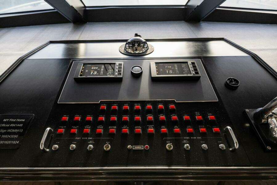 First Home 92ft Cheoy Lee Yacht For Sale