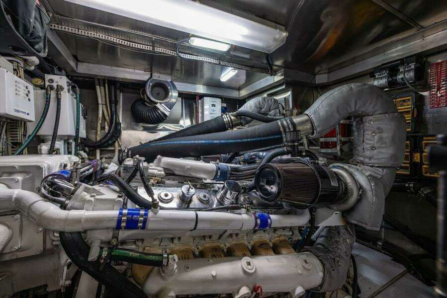 First Home 92ft Cheoy Lee Yacht For Sale